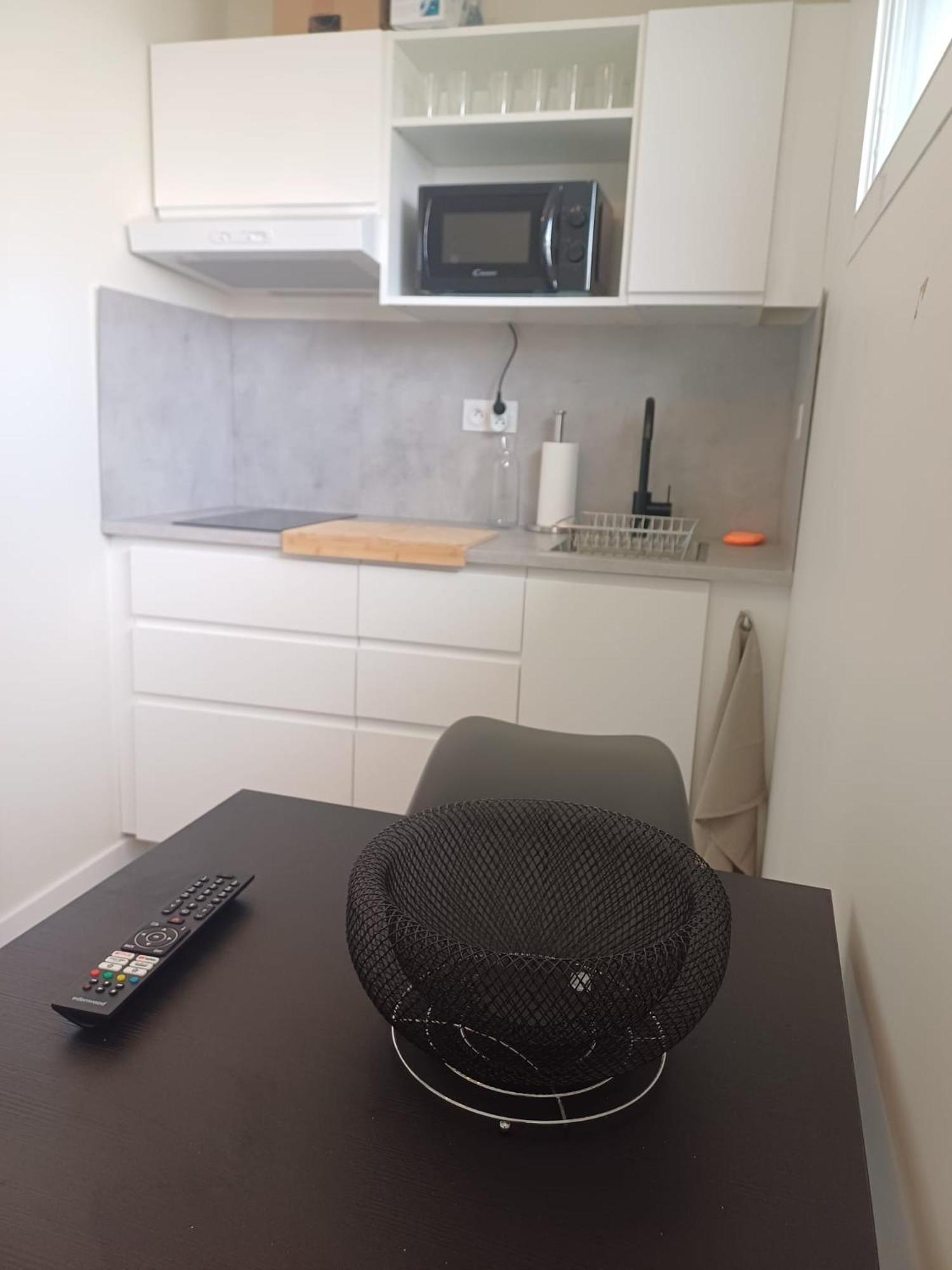 Le Studio Du Canal, 2 Pers, Wifi Ажан Екстериор снимка