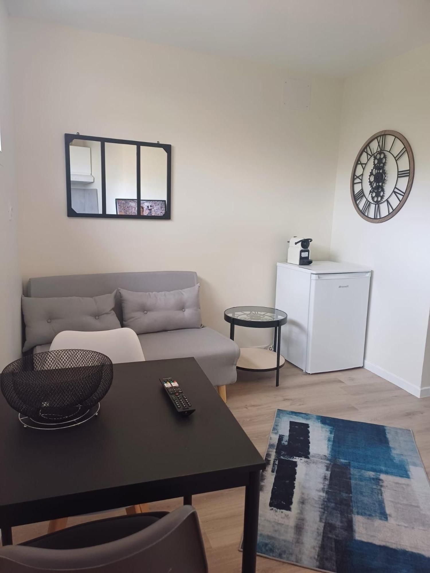 Le Studio Du Canal, 2 Pers, Wifi Ажан Екстериор снимка
